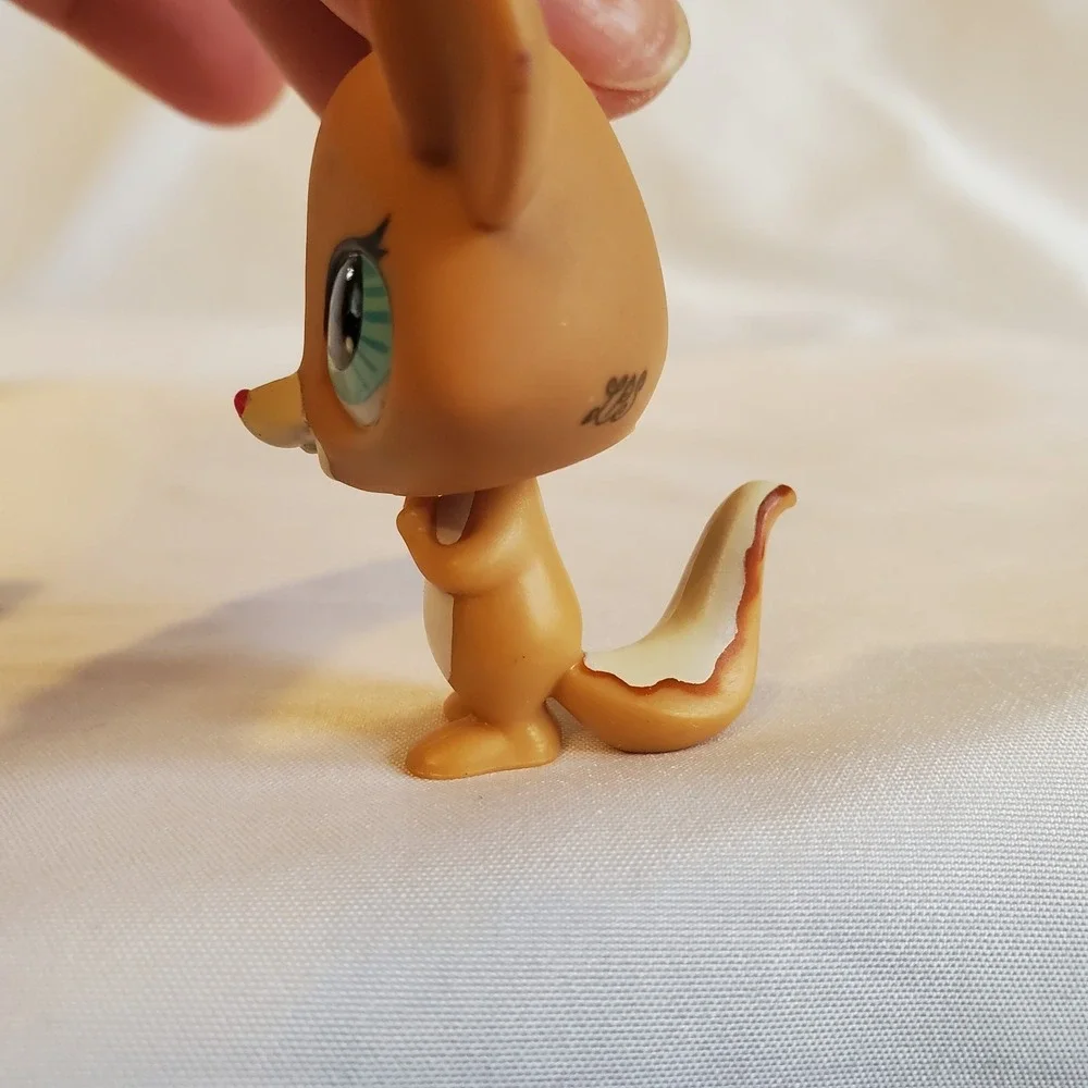CHIPMUNK #3068 - Authentic Littlest Pet Shop - Hasbro LPS
